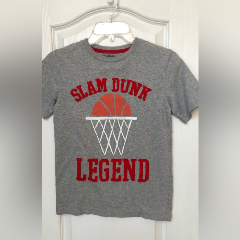 Gap Kids Grey “Slam Dunk Legend” Basketball Tee-Size Youth Medium